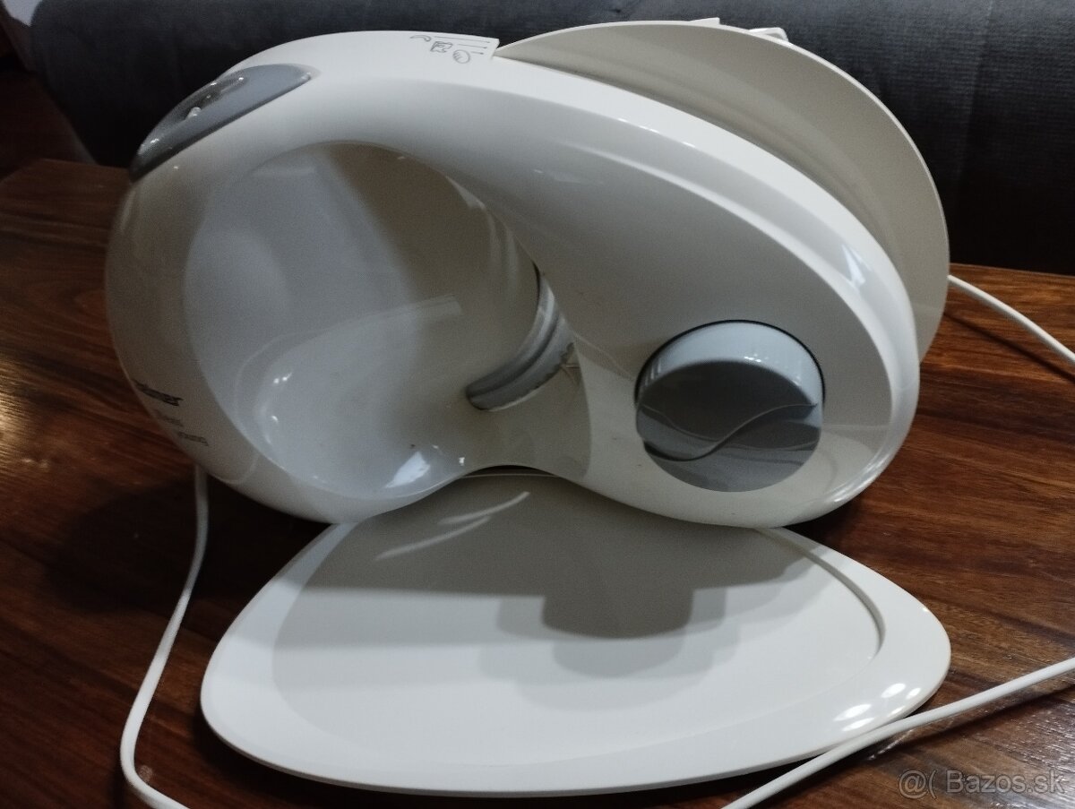 Elektrický krájač