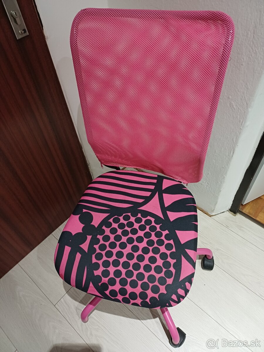 Otočná stolička Ikea