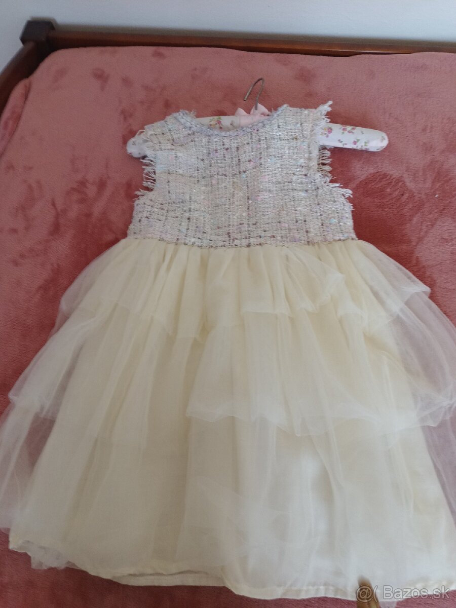 Dievčenské šaty s kabatikom c 15