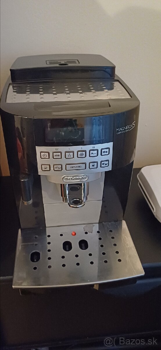 Predam DeLonghi Magnifica S
