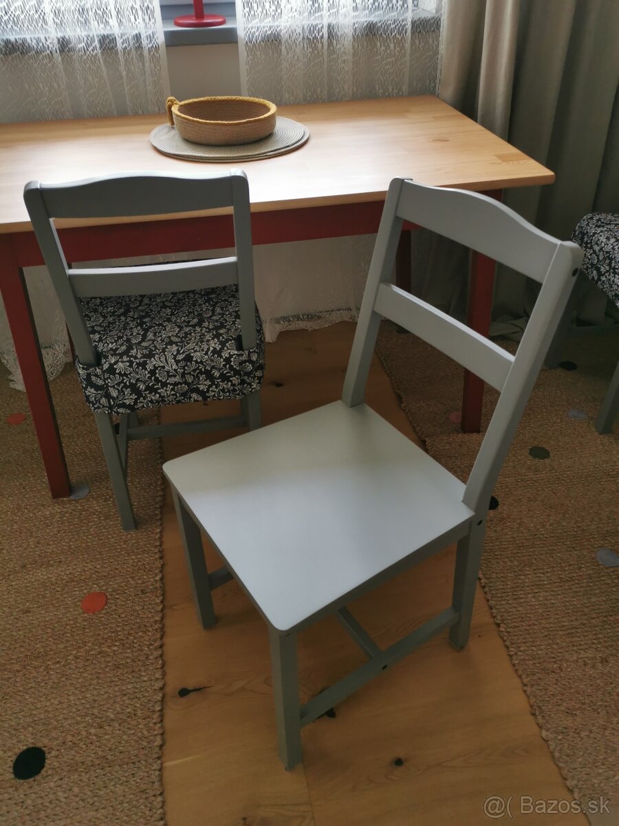 Predám 4 stoličky - IKEA HAUGA