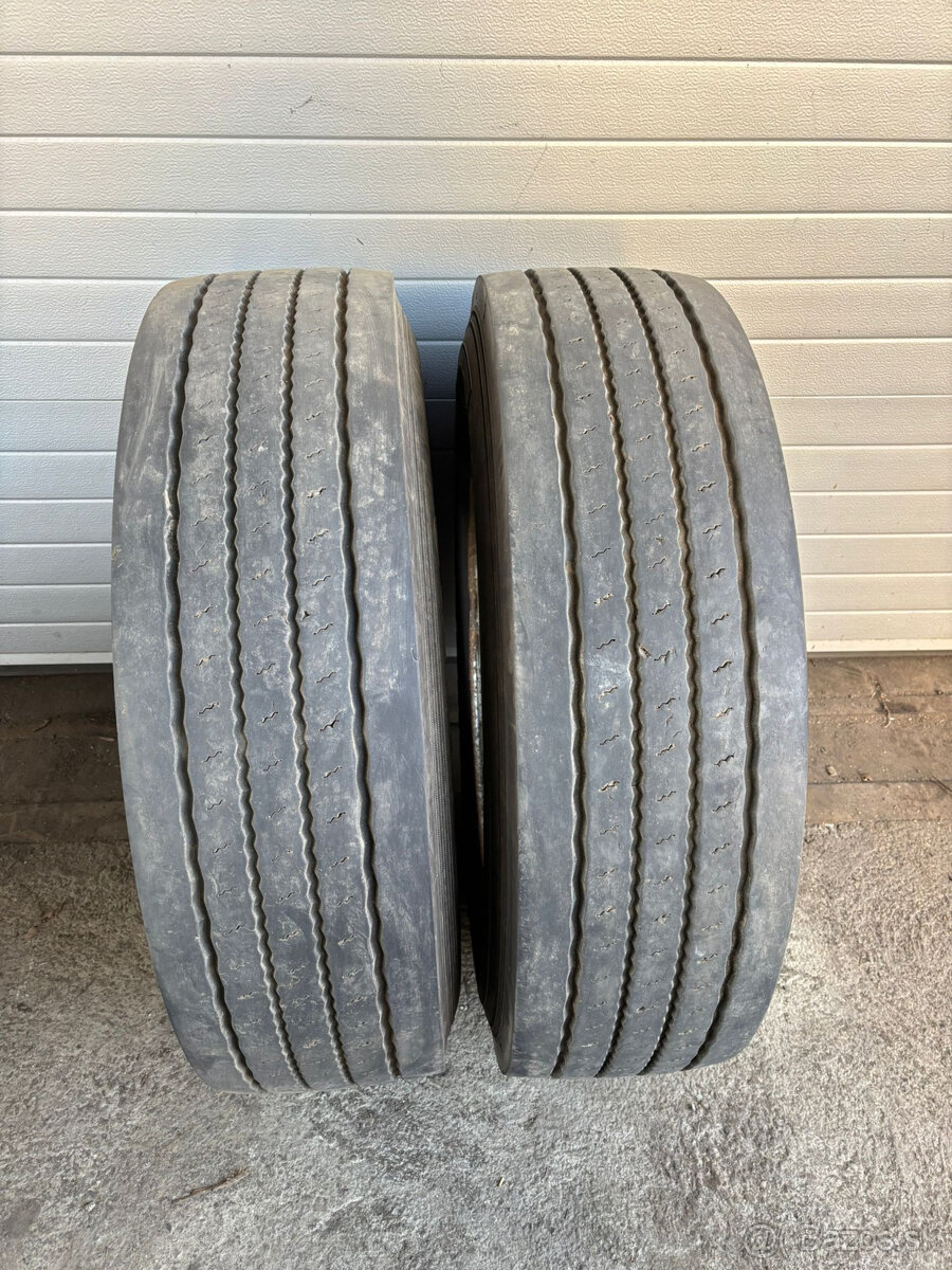 Pneu BARUM 315 80 22,5