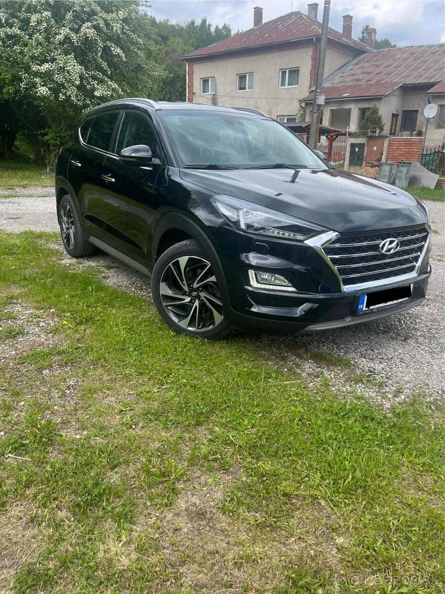 Hyundai Tucson 2.0 CRDi Premium A/T 4x4
