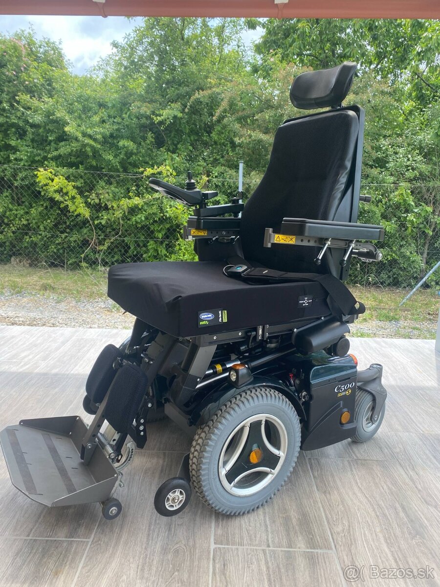 Polohovateľný elektrický invalidný vozík PERMOBIL C500