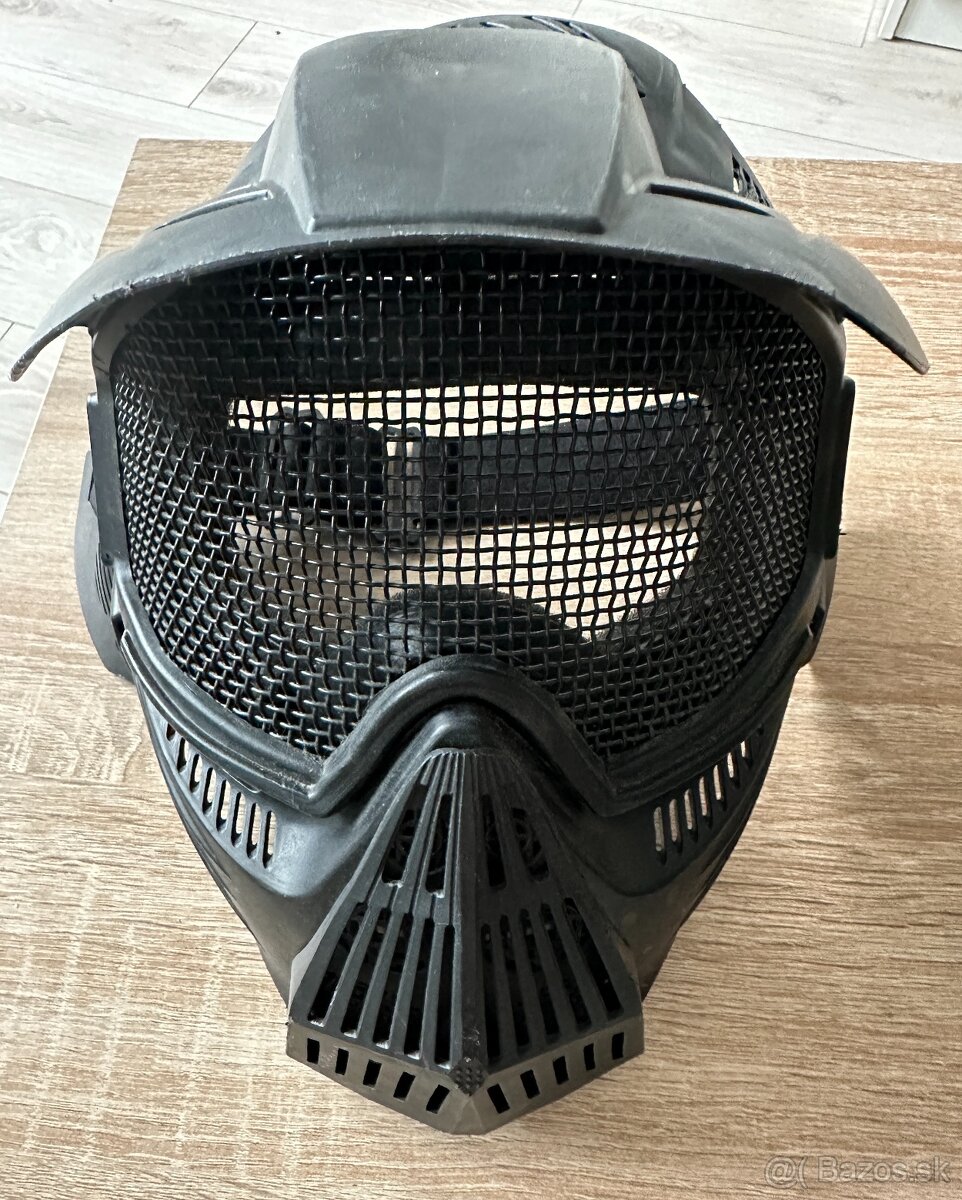 Airsoft maska s mriežkou