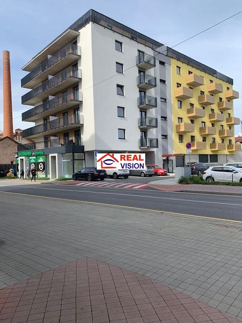 Prenájom garážové státie v garáži pod bytovým domom Hviezdos