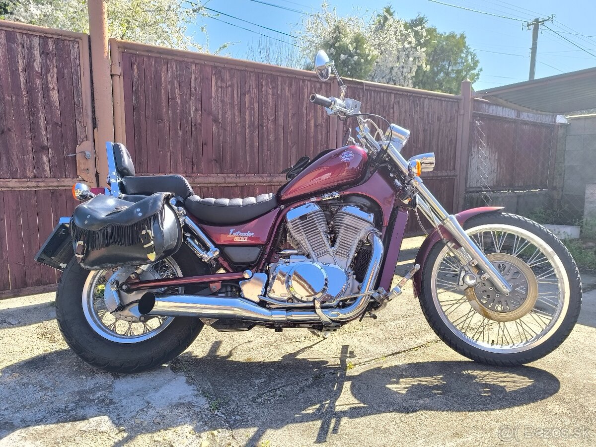 Suzuki vs 800 intruder