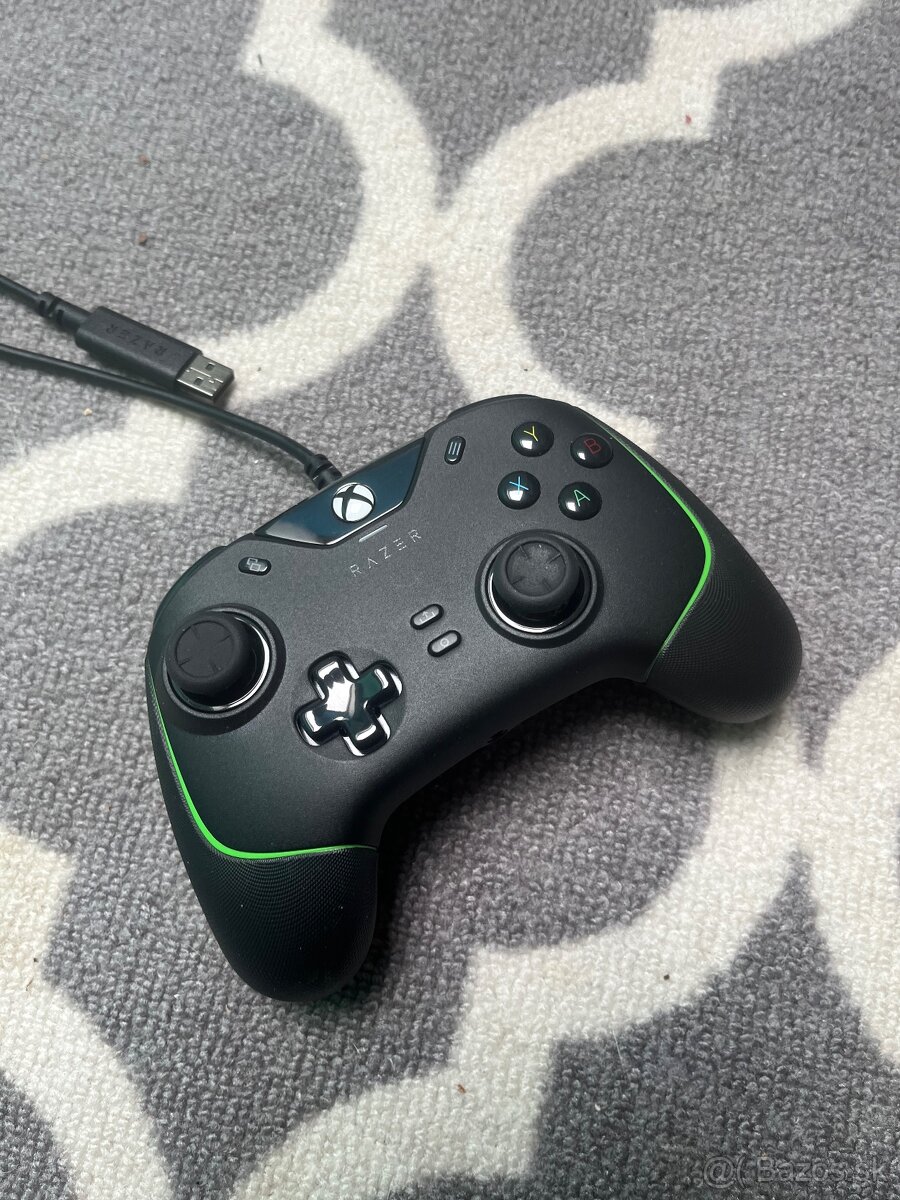 Razer Wolverine V2