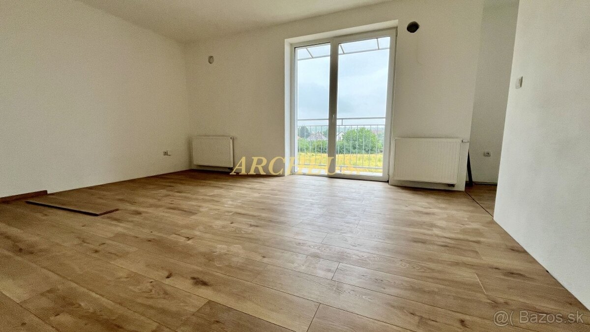 1 IZBOVÝ BYT S BALKÓNOM NOVOSTAVBA DLHÁ N/VÁHOM ŠAĽA