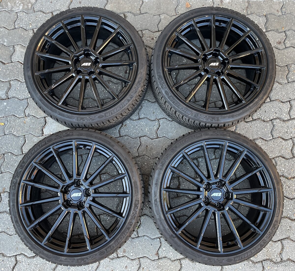 AEZ ATLANTA 8,5Jx R20 5x112 ET28 - Michelin Pilot Alpin