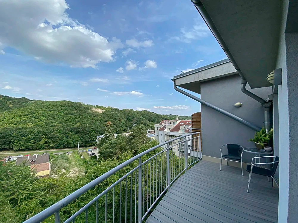 Na prenájom 2-izb. veľkometrážni byt Karlova Ves