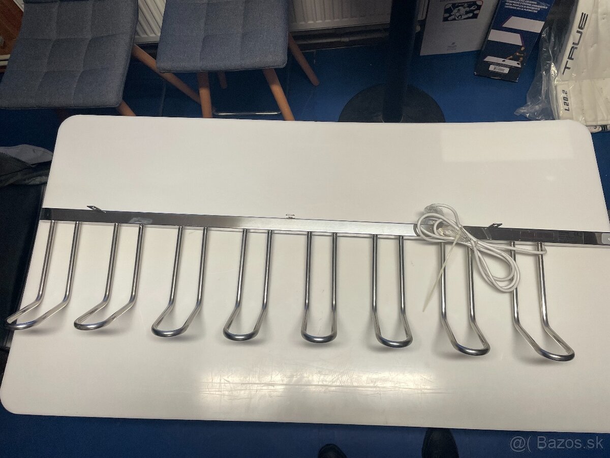 Sušiak elektrický na korčule a rukavice