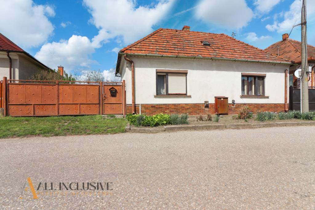 ALL INCLUSIVE | NA PREDAJ RODINNÝ DOM NA 9,5 ÁROVOM POZEMKU,