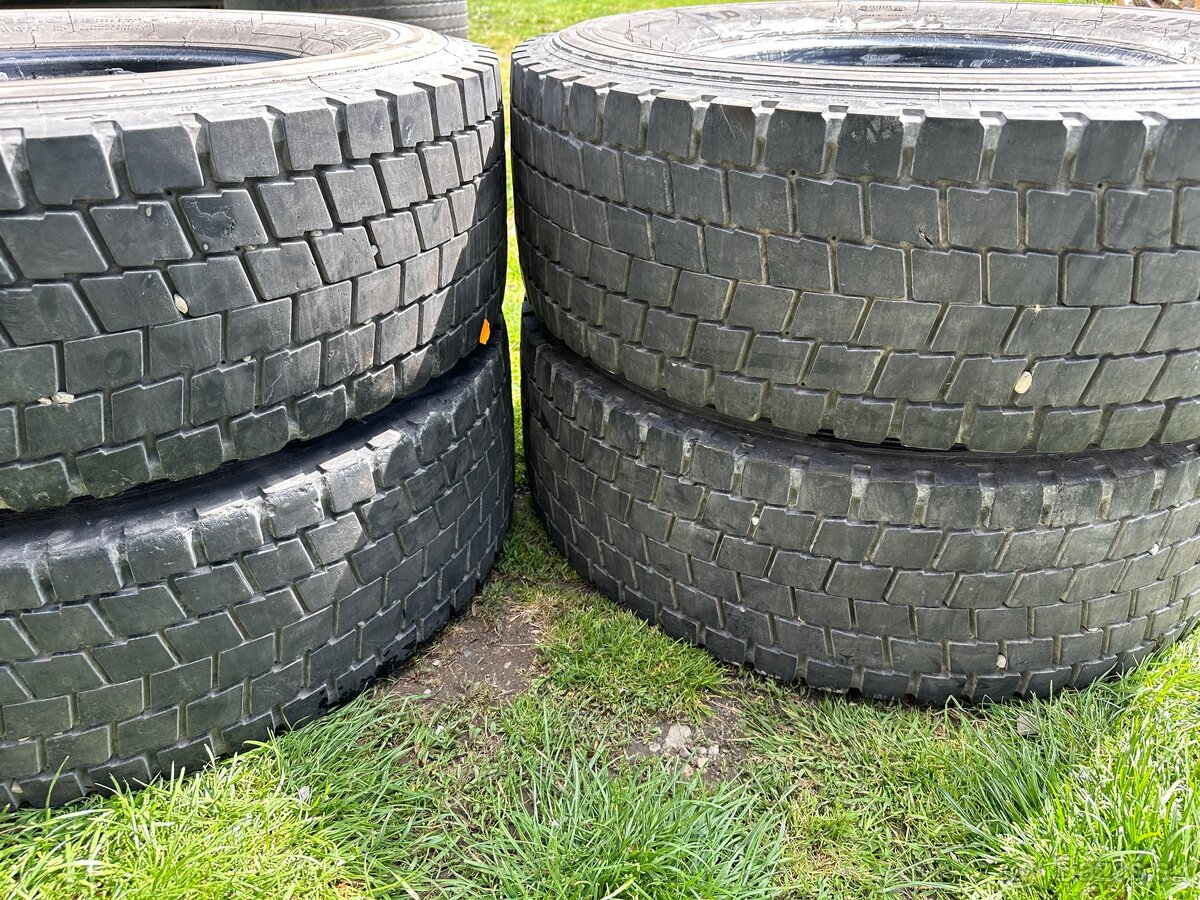 Pneumatiky Michelin XDE 2+ 305/70 R19,5