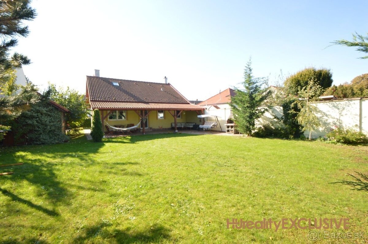 Predaj 4i RD, pozemok 500 m2, Rajka