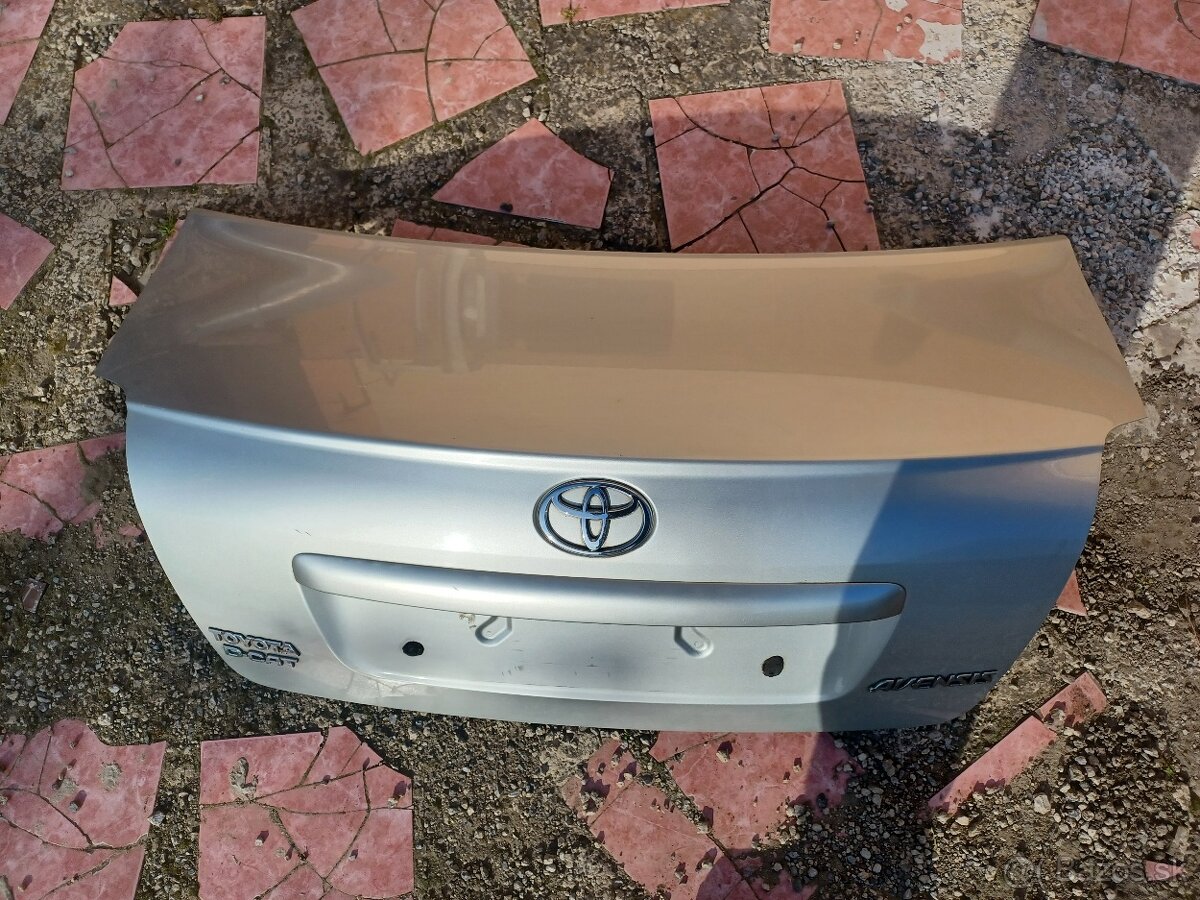 Toyota Avensis T25