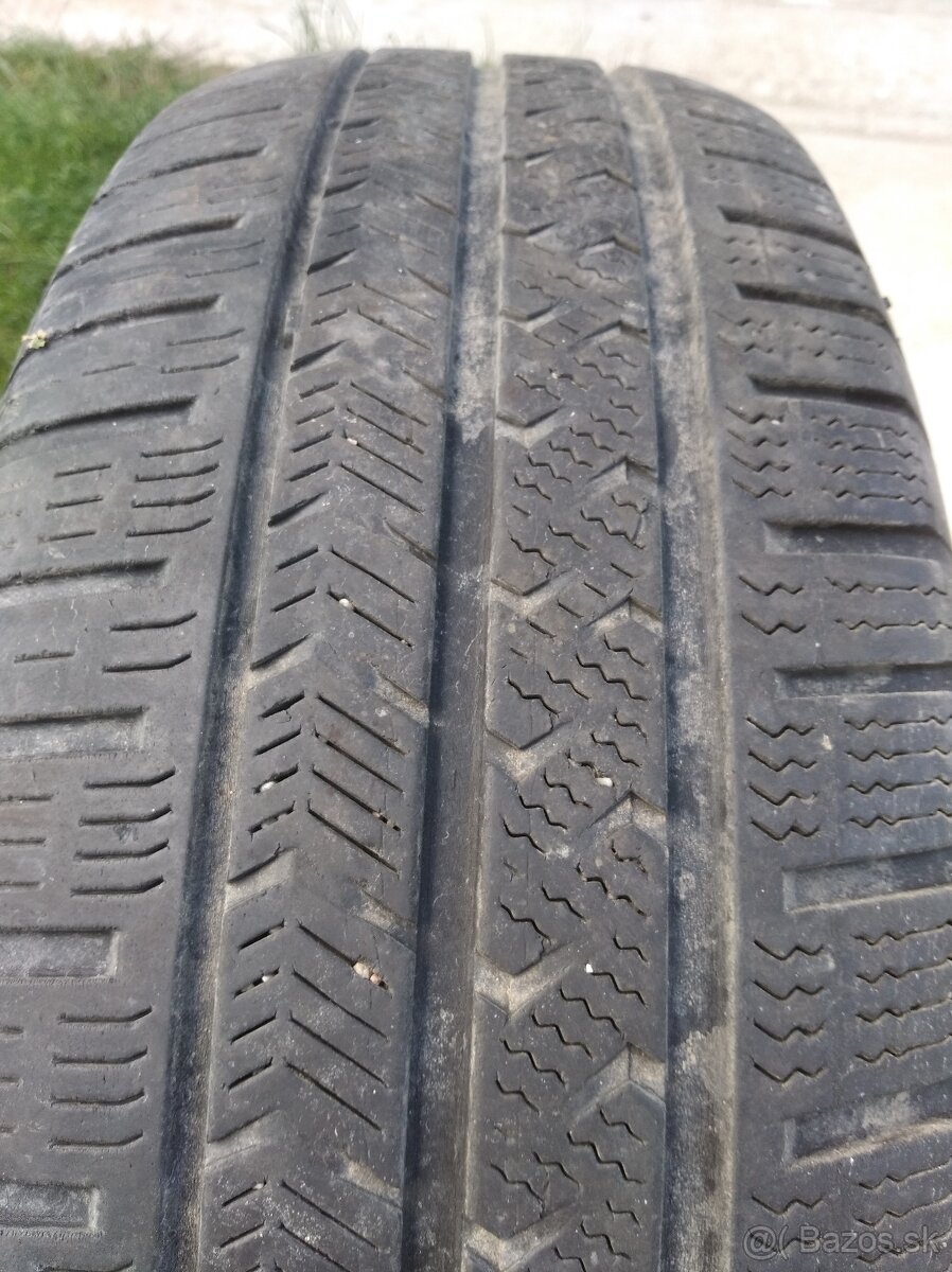205/70 R15