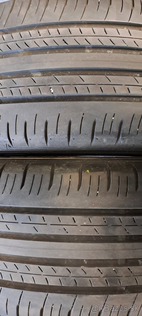 Predám 2ks jazdené letné 225/60r18-100H Dunlop