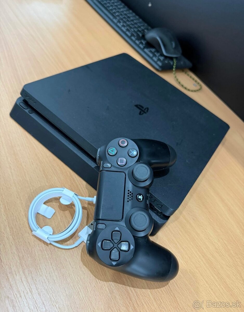 PS4 slim