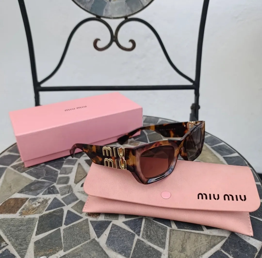 Miumiu slnečné okuliare
