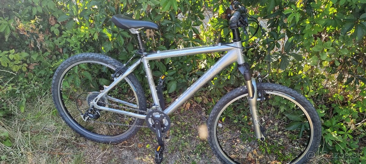 Horský bicykel Trek 18"