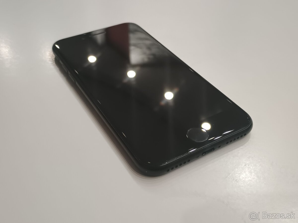 Apple iPhone SE 2020 64GB black
