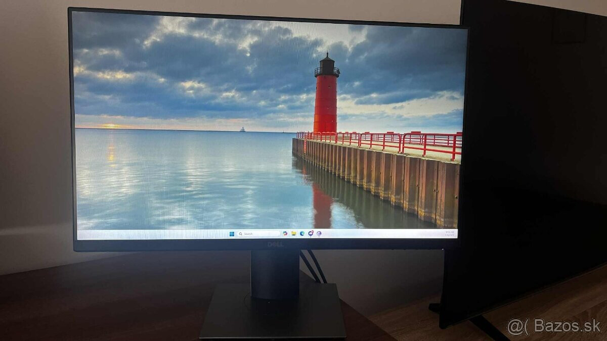 Predám monitor Dell P2419H