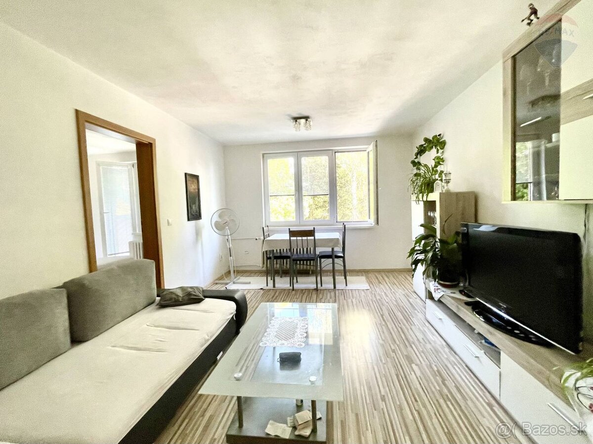 Na predaj:3-izbový byt po rekonštrukcii v širšom centre Brez