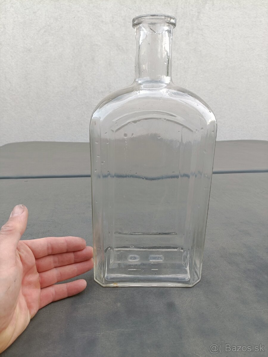 Starožitná sklenená fľaša 3 L
