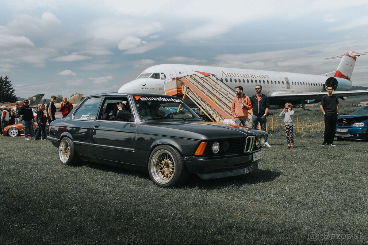 BMW E21 KÚPIM Jednoočko Maska+svetla