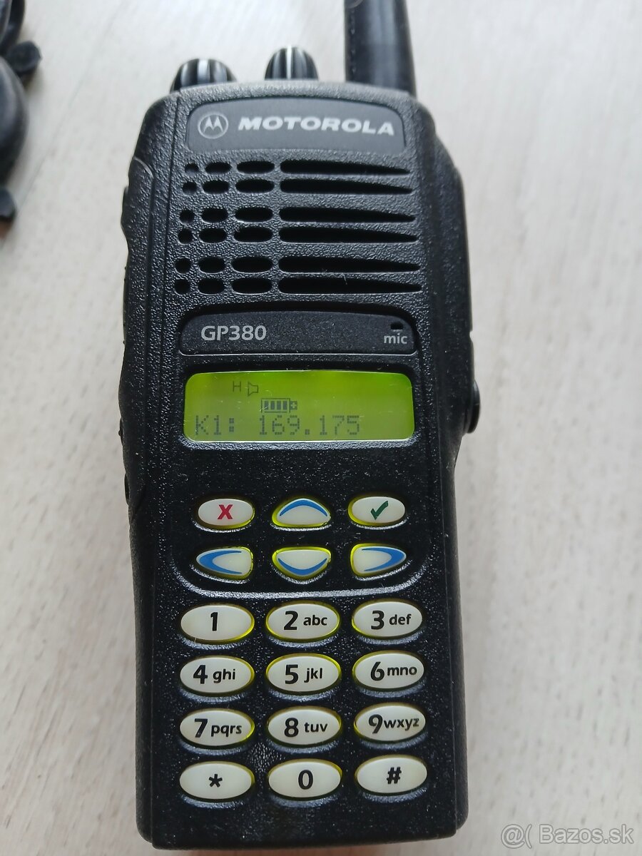 Predám vysielačku Motorola GP 380