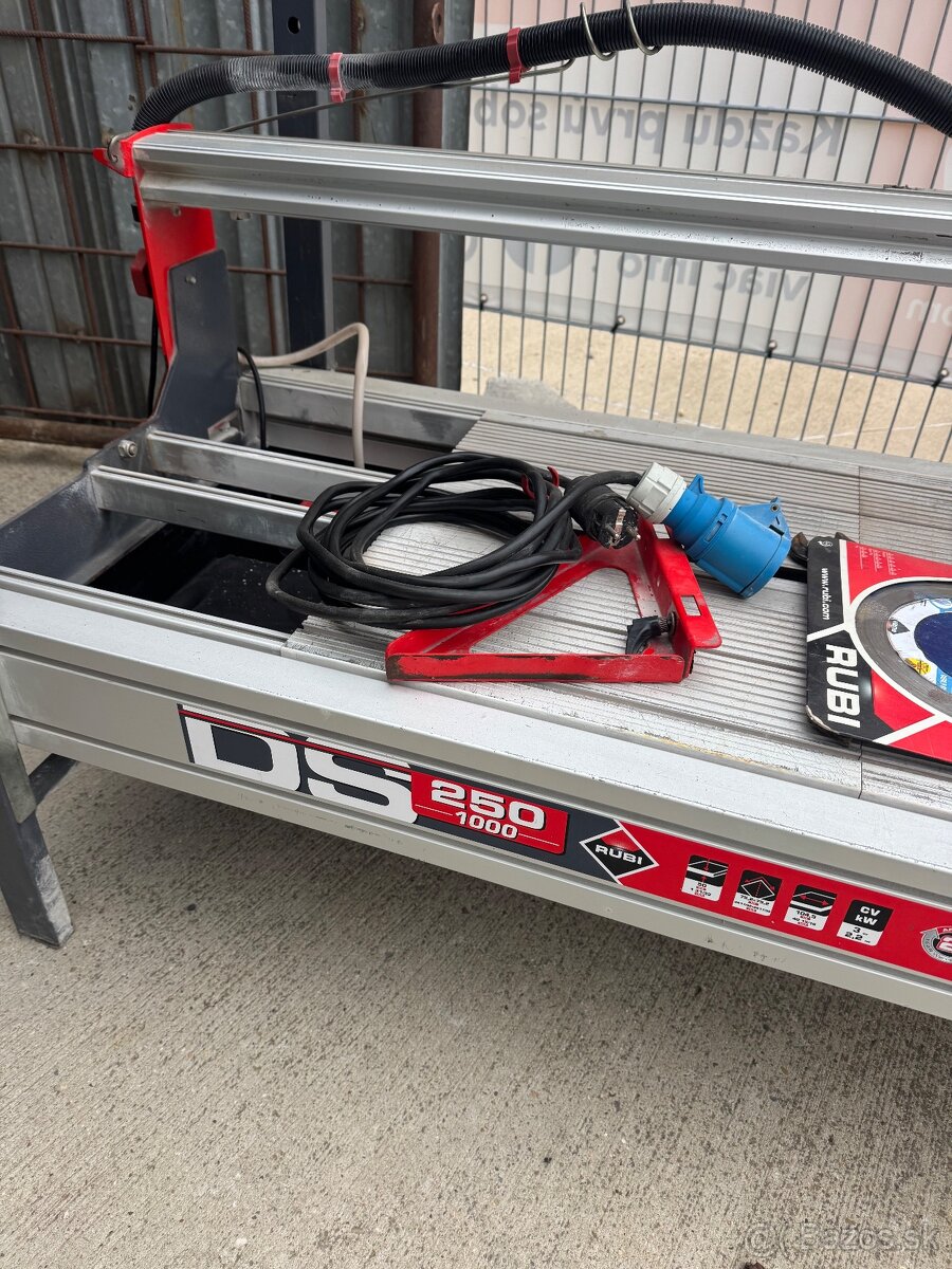 Predam rezacku RUBI DS 250/1000