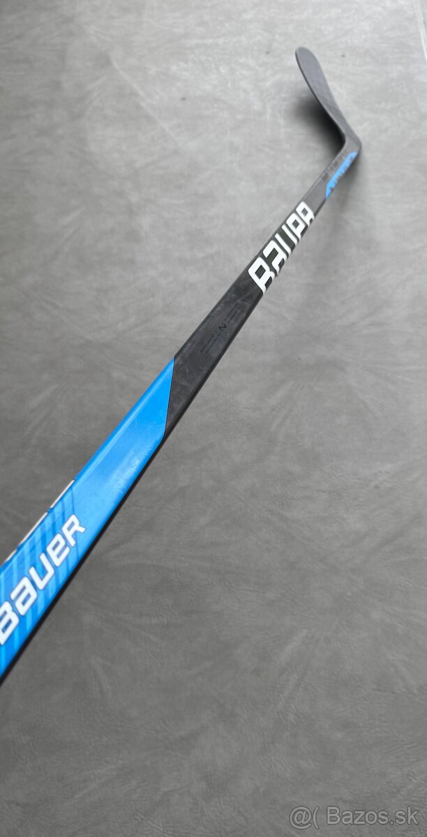 ✅BAUER NEXUS LEAGUE SR LEFT/LAVACKA__flex 77 zahnutie P92