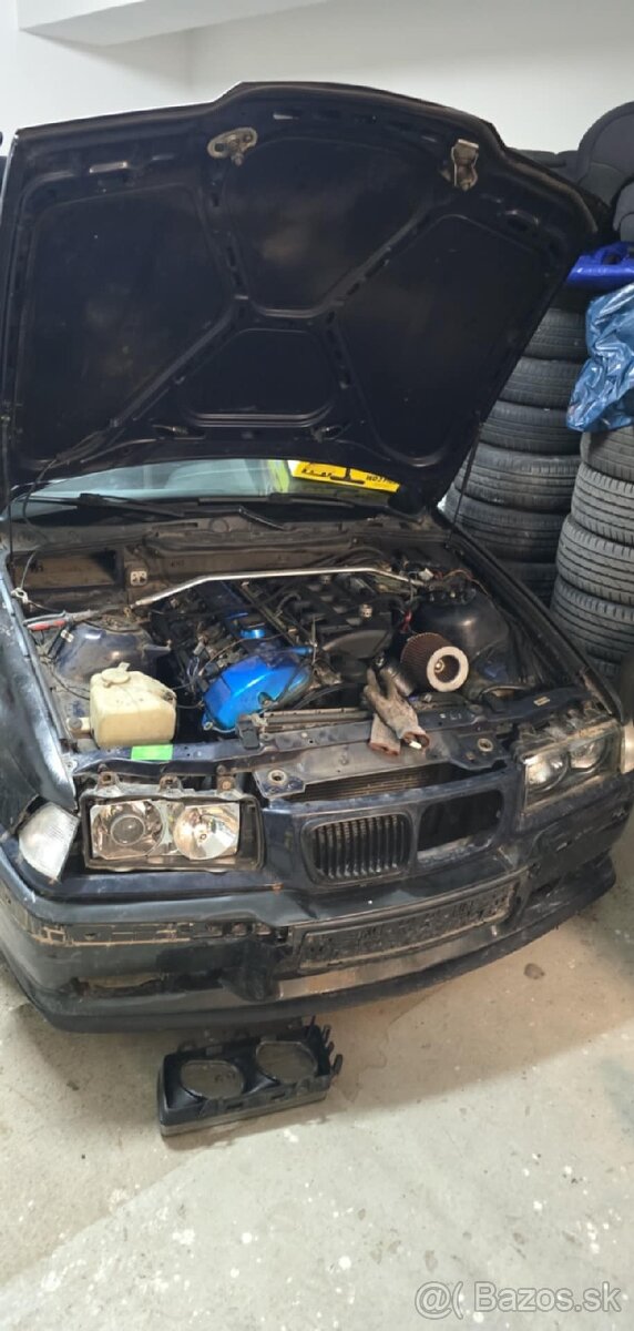 Bmw e36 sedan