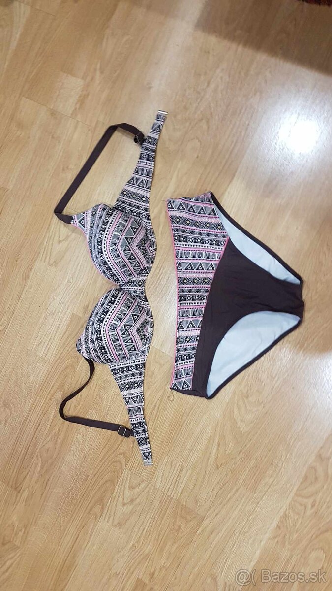 Dámske plavky v. Xl, 42