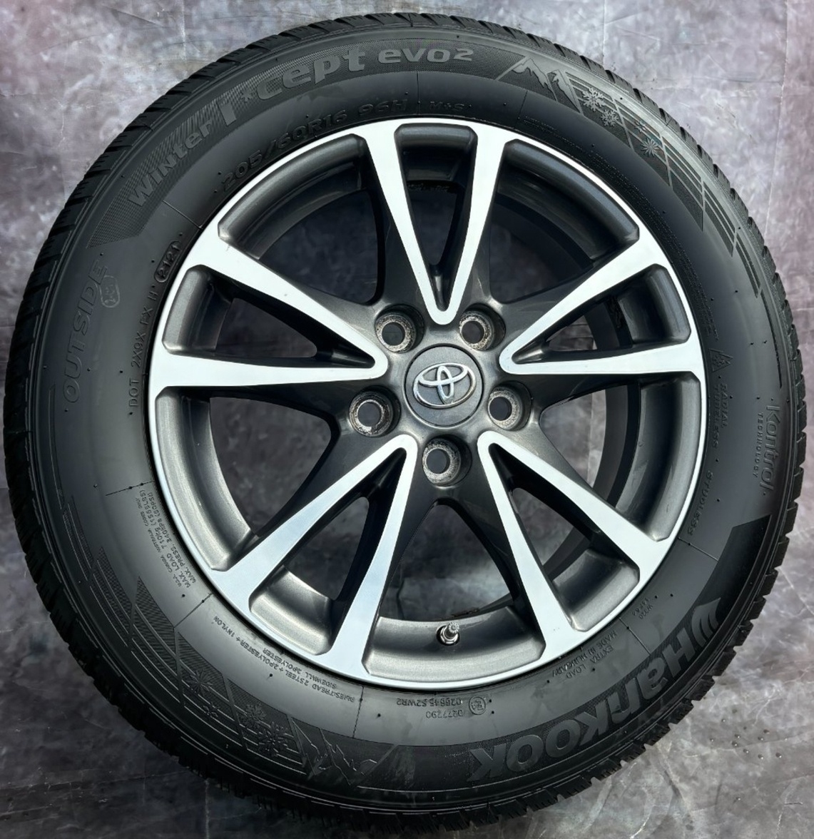 Originální Alu kola 5x114,3 Toyota Avensis,Verso 205/60/16