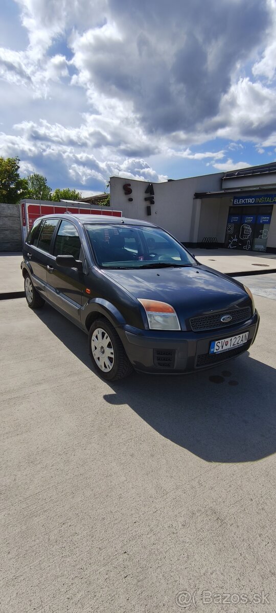 Ford Fusion 1.4 benzínové auto 2007 rok 191260km.