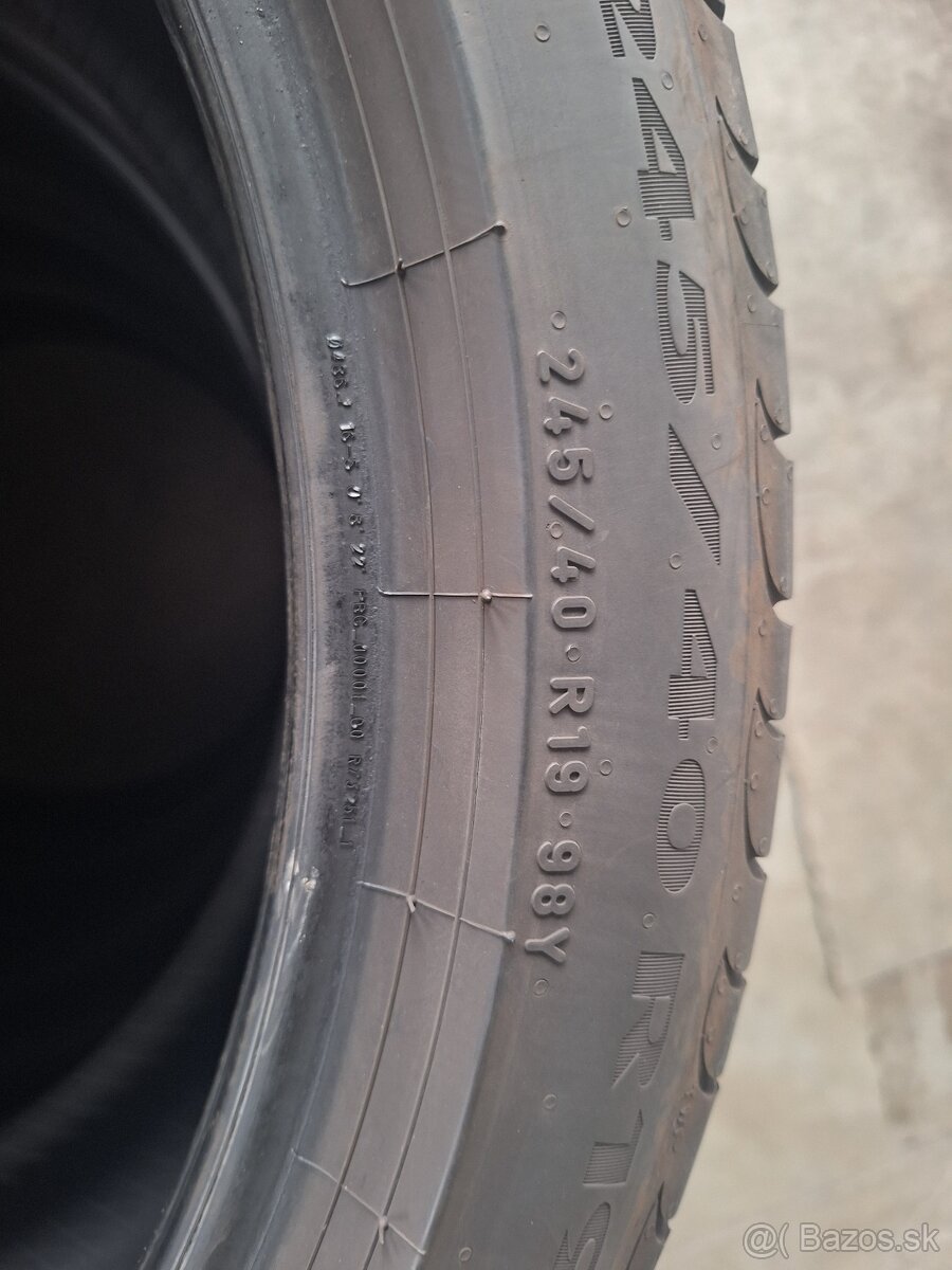 Pirelli POWERGY 245/40R19