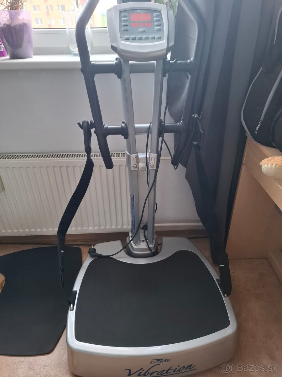 Vibračný posilňovací stroj