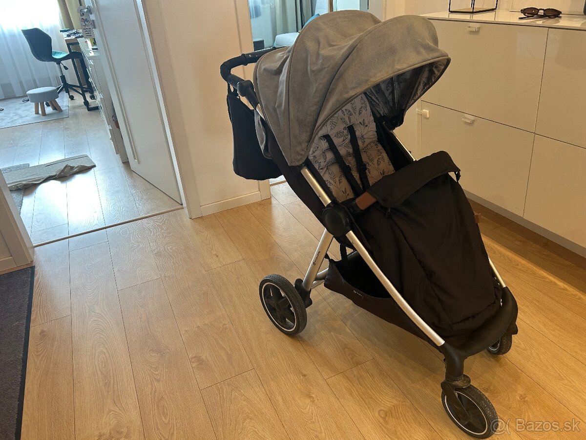 Sportovy kocik Petite&Mars Royale