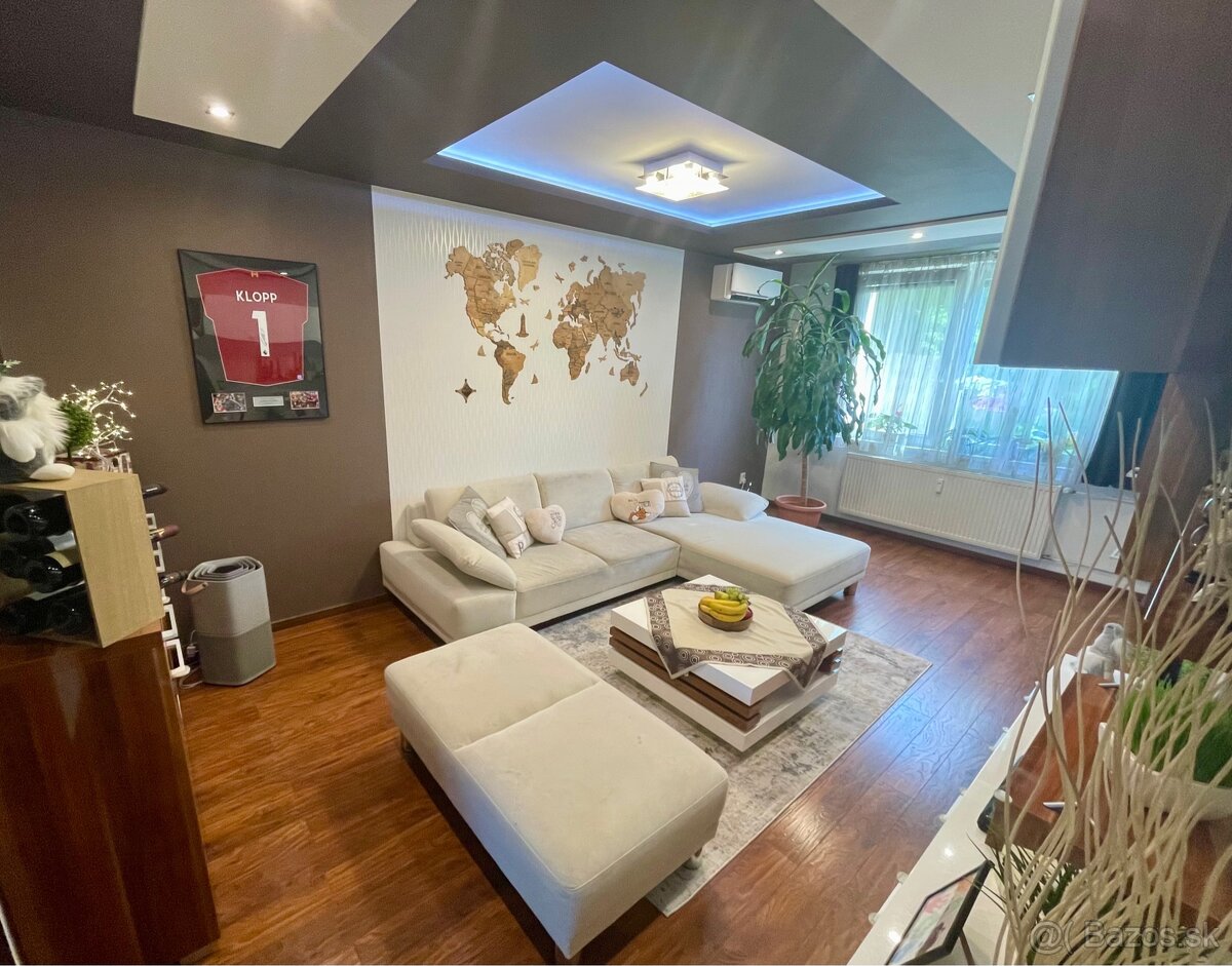 Zariadený 3 izbový byt v Komárne