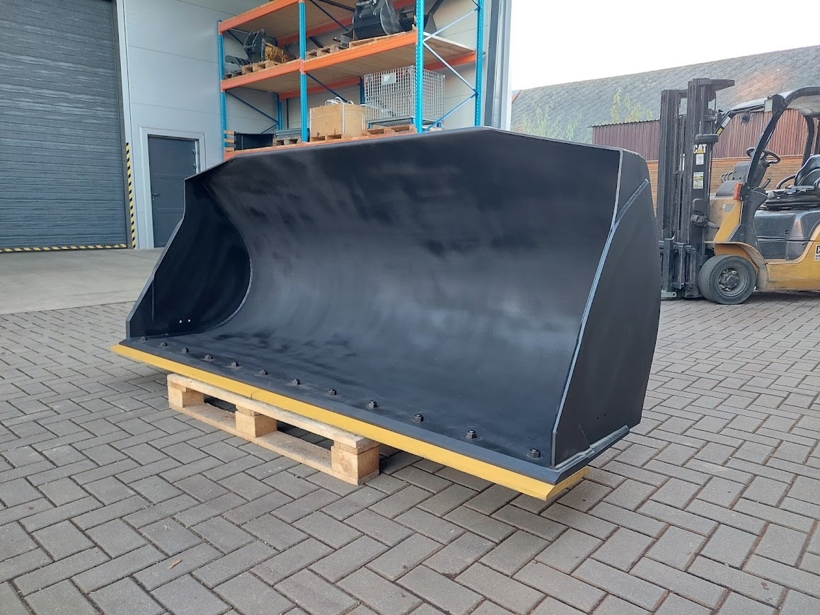 Nakladacia lopata na nakladač šírka 250 cm na sklade