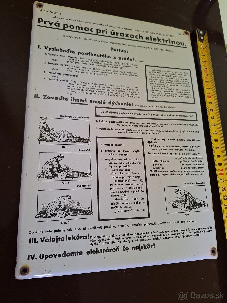 Smaltovaná tabula prvá pomoc