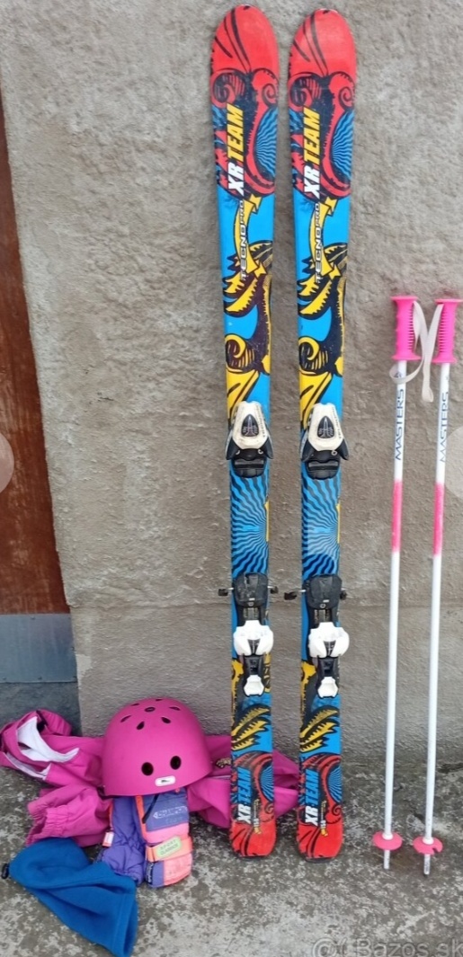 Dievčenská lyžiarska výstroj