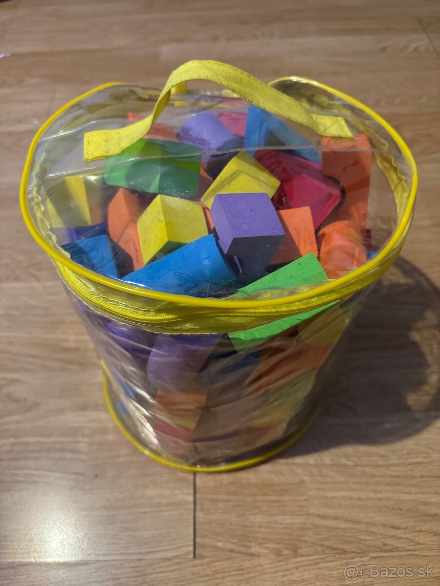 Kocky na hranie. Penové (90ks)