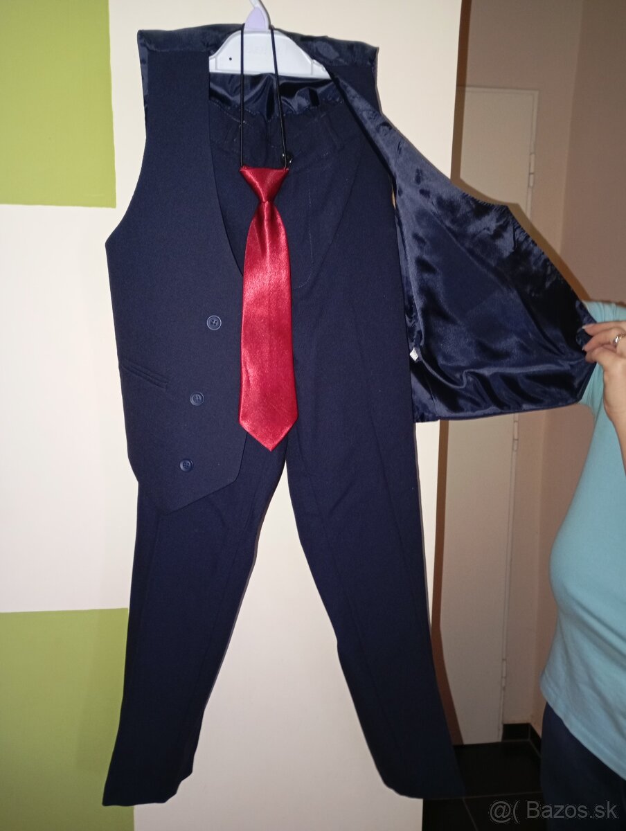 Predám oblek