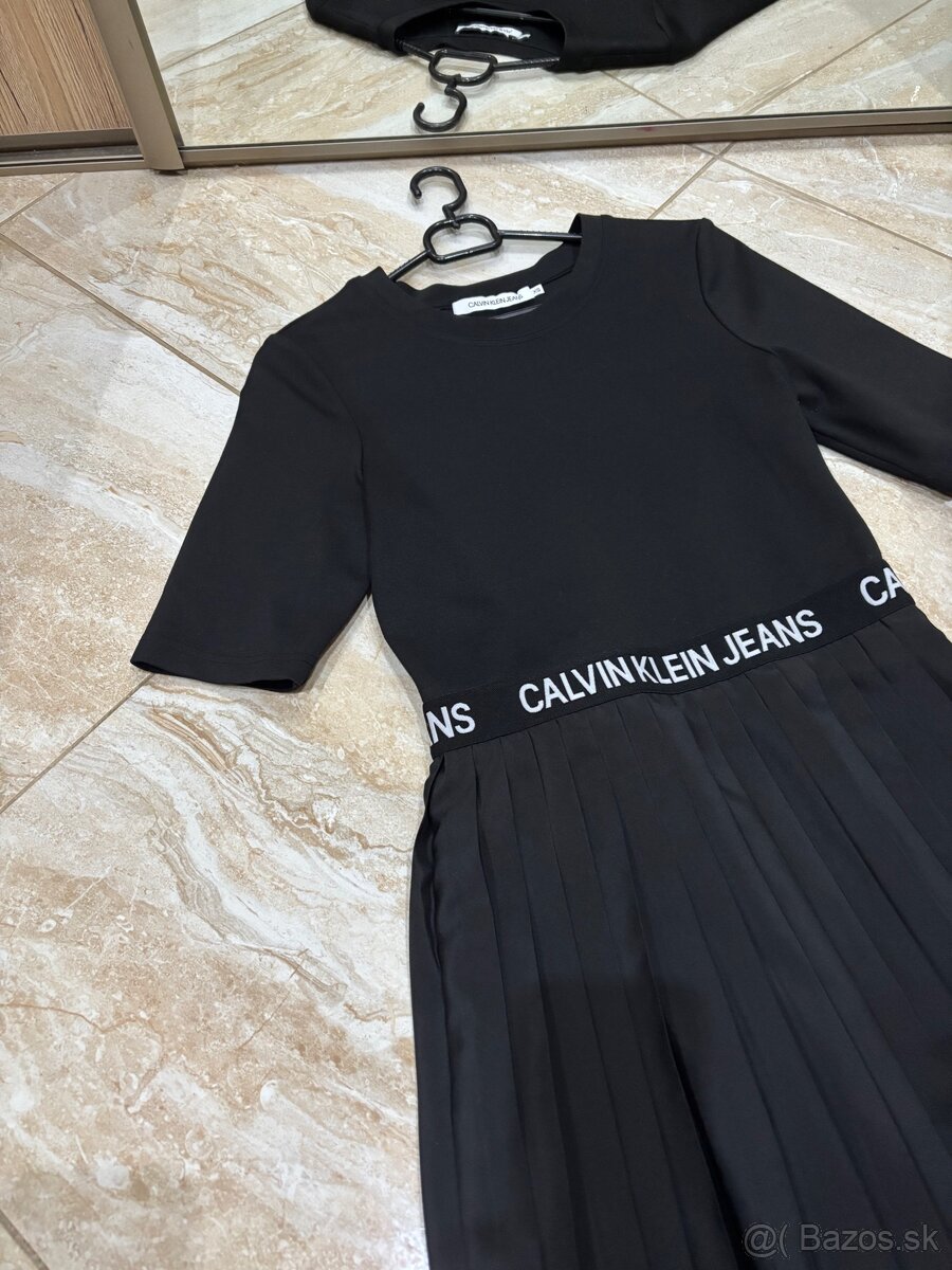 Šaty Calvin Klein