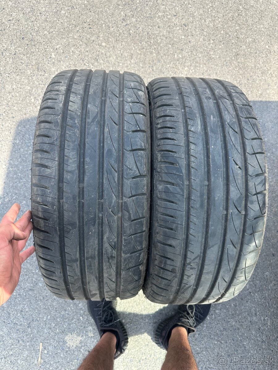 225/40r18