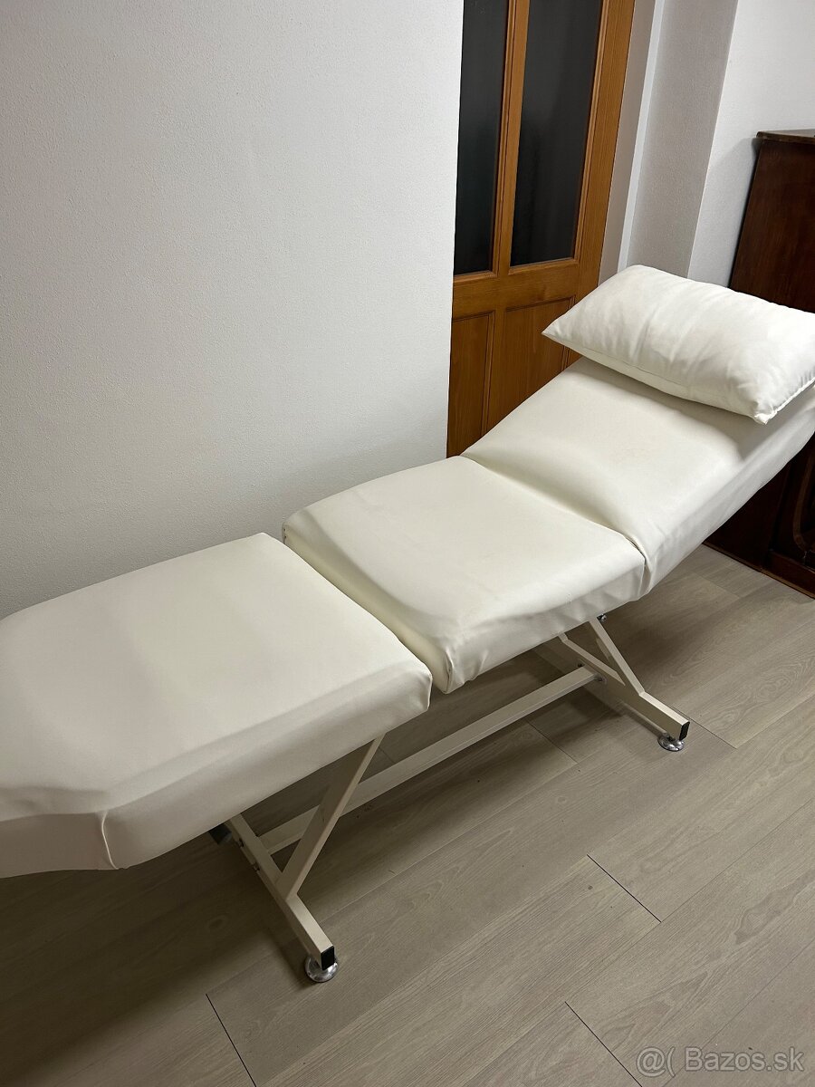 Kozmetické, masážne lehatko polohovacie