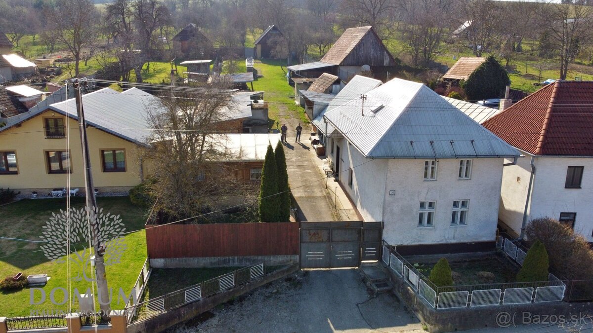 Vidiecka usadlosť v obci Lubina s 2755m2 pozemkom